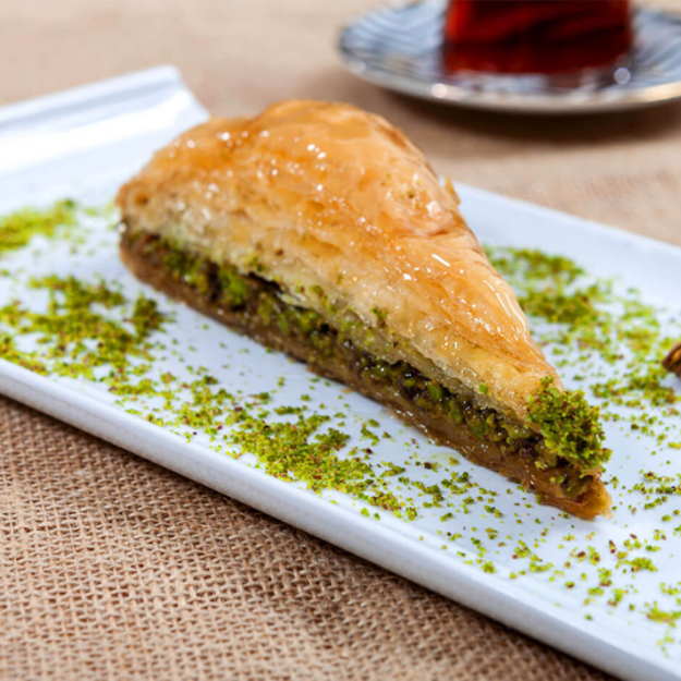 Picture of LEZZA \Triangle Baklava with Pistachios  0.83 lb